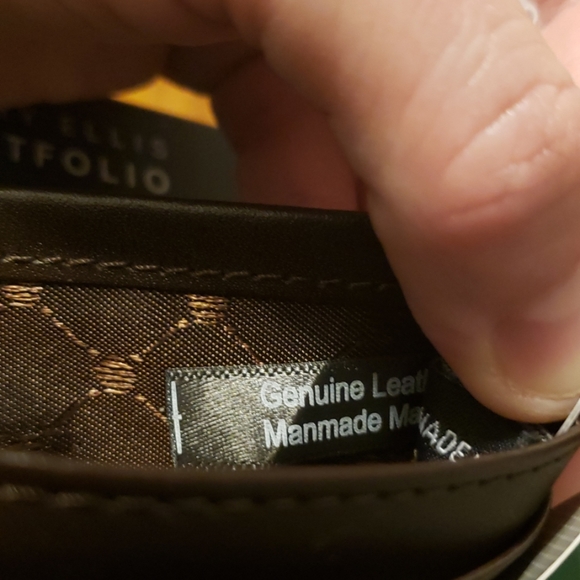 Perry Ellis removable ID wallet - Picture 7 of 7